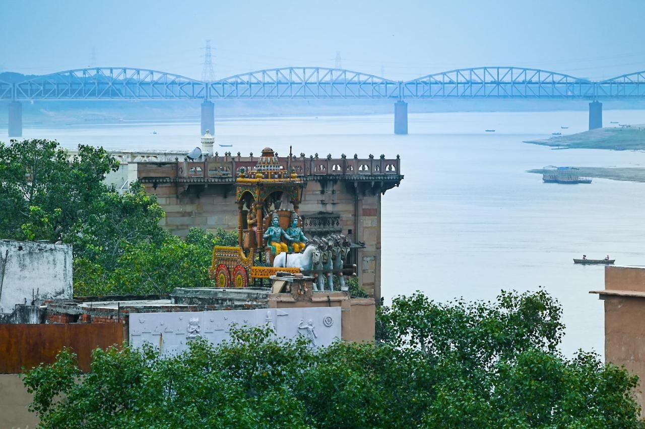 ורנאסי Ganga Darshanam Guesthouse At Dashashwamedh Ghat מראה חיצוני תמונה